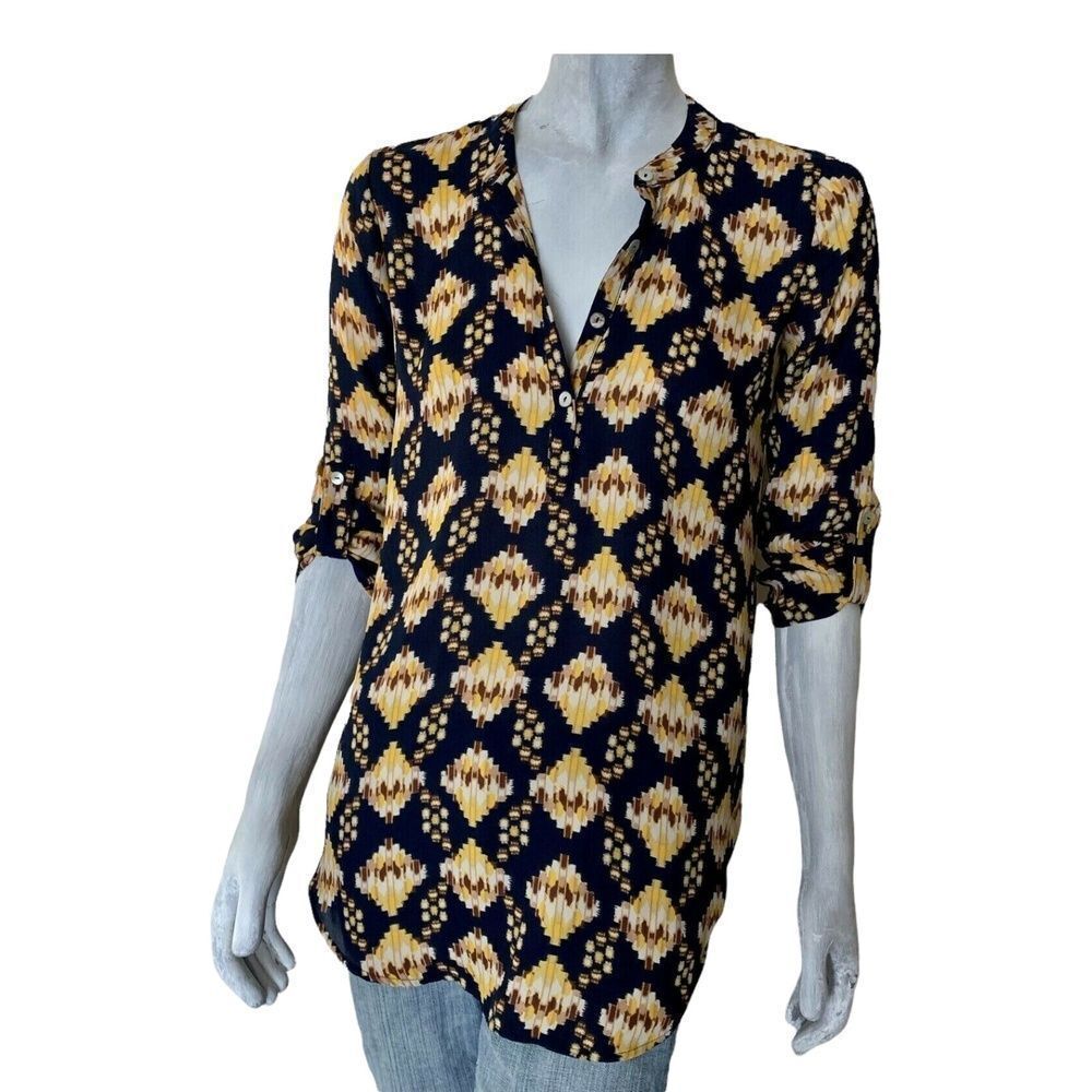 About A Girl Womens Henley Top Shirt Blue Yellow Print 3/4 Roll Tab Sheer Jrs S